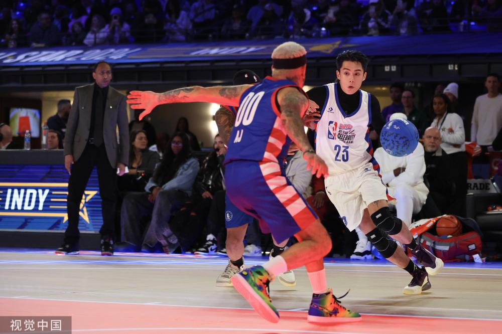 际赛事中脱 际赛事中脱